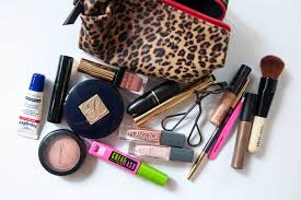 whats in my make up bag last nights look
