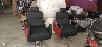 black leather beauty parlour chairs