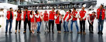 The 2021 average flight attendant salary in the us is $77,880. How To Become A Flight Attendant In Airasia Philippines Airasia Cabin Crew Tips
