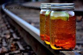 moms apple pie alcoholic beverage