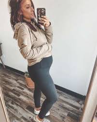 See pics of chelsea's new house. Revisit Chelsea Houska S Baby Bump Album Ahead Of Daughter Walker S Arrival