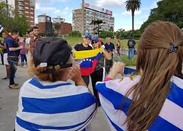Encuesta de ONU: 21% de venezolanos en Uruguay está pensando en regresar a  su país