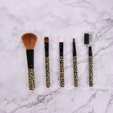 beauty care cosmetic brush