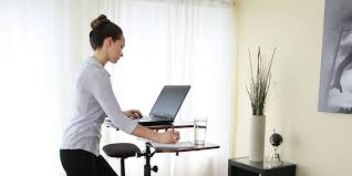 Fully breaks down the benefits of standing desks, and how productivity, health, and energy can improve with this essential ergonomic workspace q: 6 Benefits Of Using A Standing Desk Teeter Com