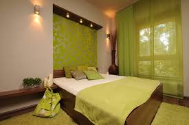 color combination for green wall hot