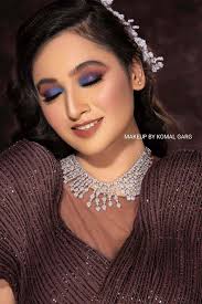 makeup by komal garg in pitura delhi