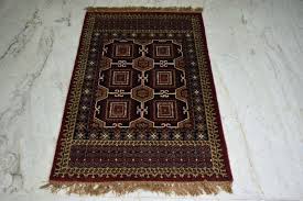 rectangular unpolished woolen carpets
