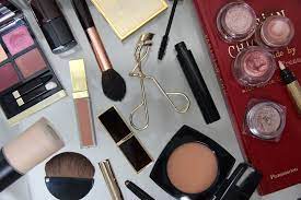 signs you re a beauty addict