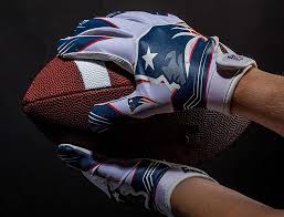Best Football Gloves In 2019 Football Gloves Reviews And