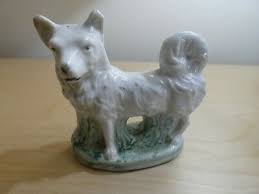 It is a miniature, only 3 tall. Antique Victorian Staffordshire Porcelain Miniature Dog Figurine 9 50 Picclick Uk