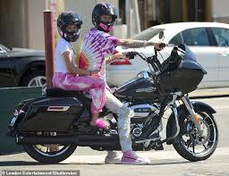 May 18, 2021 · casie colson baker is an american famed celebrity. Machine Gun Kelly Spotted Out With His Daughter Casie While Megan Fox Heads To Disneyland Daily Mail Online