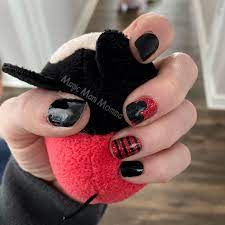 Mickey Mouse Nails | Mickey mouse nails, Valentine nail art, Nails