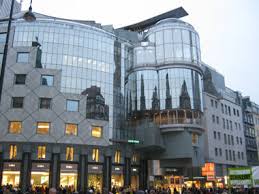 Designed by the austrian architect hans hollein, it is a building in the postmodernist style and was completed in 1990. Das Haas Haus Hochzeitslocation Wien Hochzeit Click
