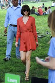 Is long hair making a comeback? Dakota Johnson In Red Dress On How To Be Single Set 11 Gotceleb