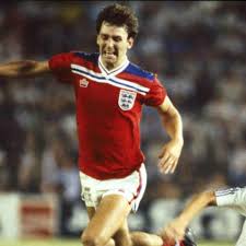 The array off england retro shirts and england 1990 shirts will have you thrilled to watch them face the competition on the pitch. England Trikot 1982 Auswarts England Retro Trikots Europaische Nationalmannschaften Nationalmannschaften Retro Trikots Retrofootball
