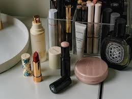 8 common makeup mistakes to avoid who