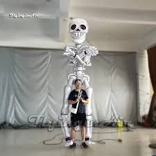 whole walking inflatable skull man