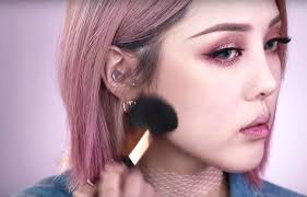 For others, nothing but the full experience will do, with a mix of foundation and highlighters. 5 Genius Tips I Learned From Korean Makeup Videos