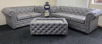 Chesterfield Sofa In Bonded Leather