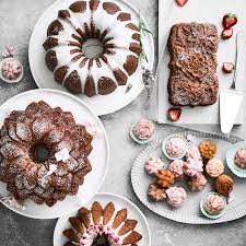 Once the cake is baked, leave it in the tin for 15 minutes, then turn it out on to a wire rack to cool completely. Nordic Ware Anniversary Bundt Pan Williams Sonoma