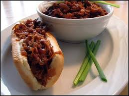pulled pork barbecue with apple bbq
