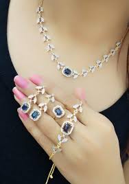 blue diamond colored jewellery set