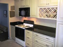 Though it may be considered dated as a general rule, there are when most people think of this type of granite, they tend to think of the hackneyed kitchens that featured dark wooden cabinets. Oh9rbkqv0dwsum