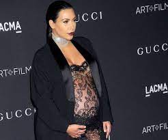 Kim kardashian pregnant pictures