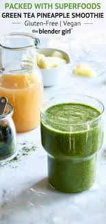 green tea and wheatgr smoothie with