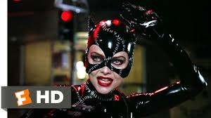 Michelle pfeiffer suddenly took off on twitter friday as fans were in the mood all over again to watch her catwoman snap off the heads of four mannequins with a. Watch Michelle Pfeiffer Go Full Catwoman By Cracking Her Batman Returns Whip Cinemablend