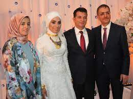 Zehra Taşkesenlioğlu'nun boşanmak istediği Ünsal Ban'dan '2.5 milyon dolar'  açıklaması
