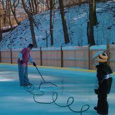 We will provide you with industrial quality resurfacer assembly and a spade drill to adapt to a bucket or plastic container. Niceice Backyard Ice Rink Resurfacer