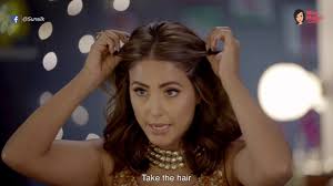 hair hack for short hair with hina khan