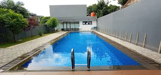 Penting buat anda agar tidak mengabaikan kebersihan kolam renang. Jasa Pembersih Kolam Renang Ampera Jakarta Selatan Terbaik Karunia Pools Jasa Perawatan Kolam Renang Jabodetabek Terpercaya