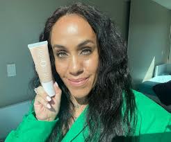 huda beauty glowish review why we re