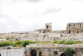 Kale, halep şehir seviyesinin yaklaşık 50 metre yükseğindeki bir tepenin üzerine kurulu. Halep Kalesi Aleppo Castle Mapio Net