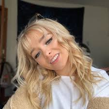 She became famous due to her videos on musically app ( tiktok predecessor in the us before the two platforms merged in 2018). Zoe Laverne Wiki Biography Age Height Family Net Worth