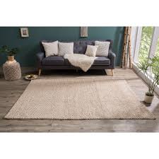 very nice and large beige carpet 240 x 160
