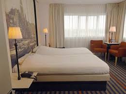 The hotel is located in quiet surroundings on the bank of the river gaasp a few minutes from the amsterdam arena the rai congress centre the world trade centre and the schiphol airport. Hotel Tulip Inn Art Amsterdam Amsterdam Amsterdam