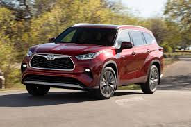 The environmentally friendly version of the automaker's popular midsize crossover gets even better fuel mileage than it did in 2010, and yet the vehicle has more power. 2021 Toyota Highlander Hybrid Prices Reviews And Pictures Edmunds