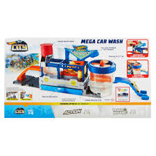 Just check out our baby bath station activity, shaving cream car wash, and muddy car. Hot Wheels Color Change Mega Car Wash And Cars And Conveyer Belt Track Vehichle Playset Walmart Com Walmart Com