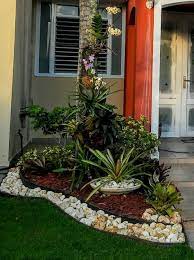 Lovely Front Yard Landscaping Ideas