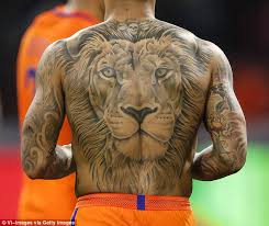 Born on 13th february, 1994 in moordrecht, netherlands, he is famous for football player at manchester united. Memphis Depay Wiki 2021 Girlfriend Salary Tattoo Cars Houses And Net Worth