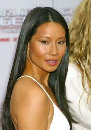 lucy liu just cut off a serious amount