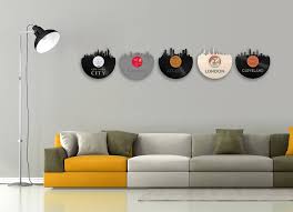 31 Vinyl Wall Decorating Ideas