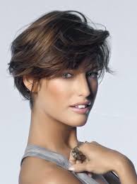 Keeping a short hair makes it easier to maintain it. Hairstyles That Men Find Attractive