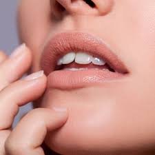 remes to improve dark lips naturally