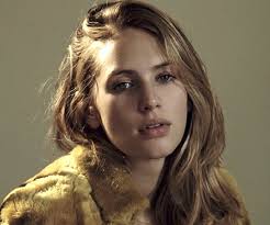 Fans of penn probably aren't surprised by this. Dylan Penn Biography Facts Childhood Family Life Achievements
