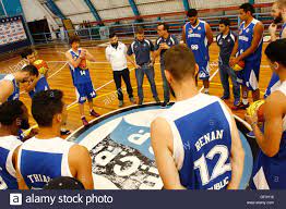 Esporte Clube Pinheiros offers on the morning of Thursday (28) his  basketball team for the 2016-2017 season which has two American  reinforcements. Pictured open workout to the press Stock Photo - Alamy