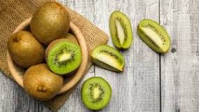 Is Fuzzy kiwi skin edible?